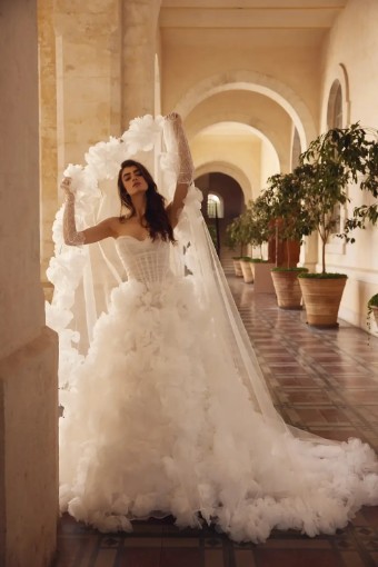 Pnina Tornai 3568 #1 thumbnail