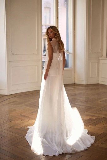 White & Lace Diorenna #4 thumbnail