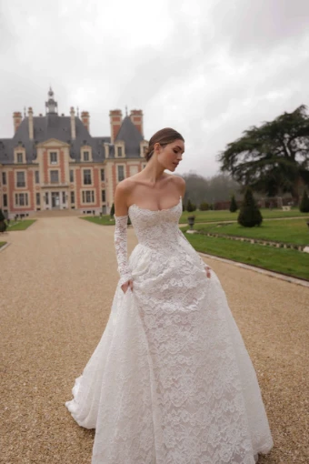 Lee Petra Grebenau Lucia #0 default thumbnail