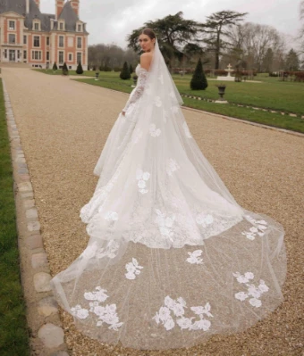 Lee Petra Grebenau Lucia #3 thumbnail