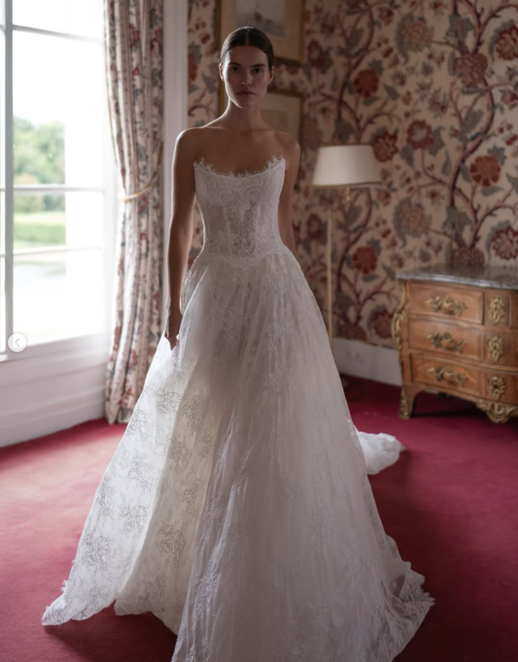 Lee Petra Grebenau - Whisper | The Bridal Studio
