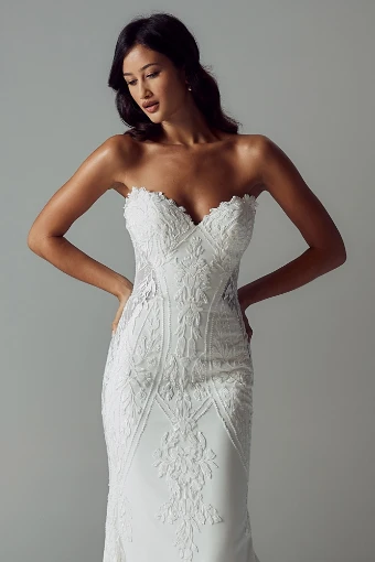 Evie Young Janie #4 thumbnail