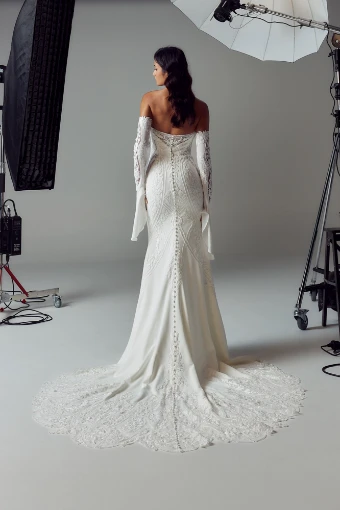 Evie Young Janie #6 thumbnail