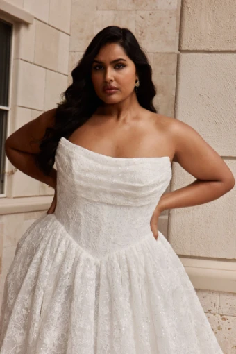 Evie Young Rhonda #5 thumbnail