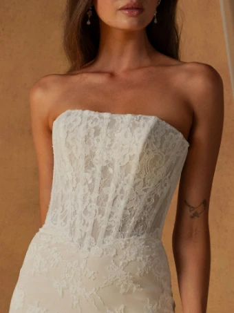 Madi Lane Style #Napier #4 thumbnail