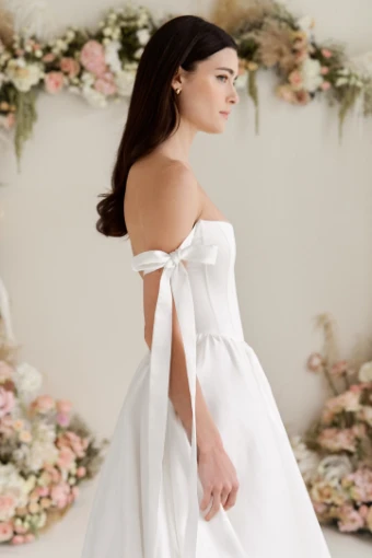 Truvelle Bridal Dahlia #4 thumbnail