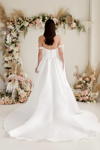 Truvelle Bridal Dahlia #6 thumbnail